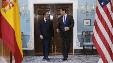 Albares defiende ante Rubio el "enorme esfuerzo" de España para llegar al 2% en defensa ante el 5% que pide EEUU