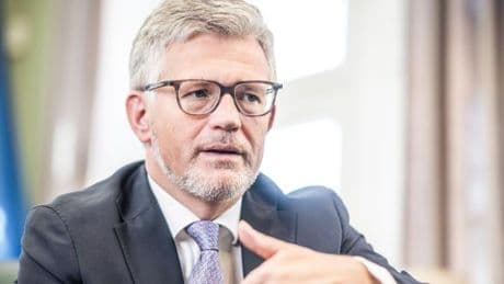 „Endlich spürt auch Präsident Trump, dass etwas nicht stimmt“