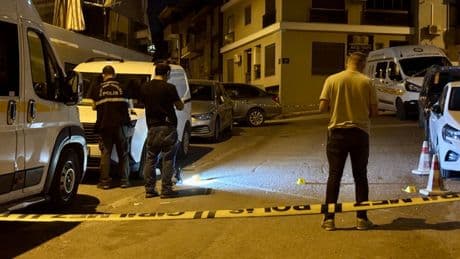 İzmir'de çıkan silahlı kavgada 1 kişi öldü
