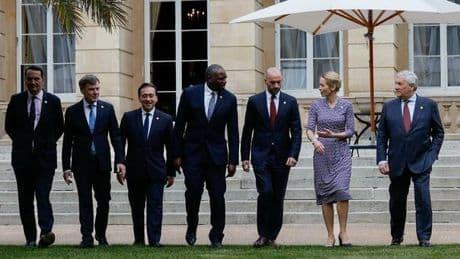 Guerra ucraina, lo scetticismo dei big europei sulle intenzioni della Russia: «Uniti per la sicurezza di Kiev»