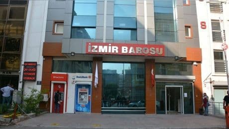 İzmir Barosu: Avukata ve yurttaşlara polis şiddeti uygulandı