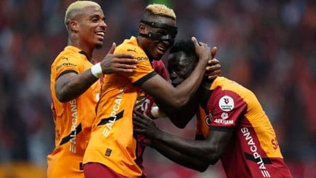 Lider Galatasaray, Sivasspor'u farklı geçti: Son 4 maçta 2 galibiyet 1 beraberlik yetiyor!