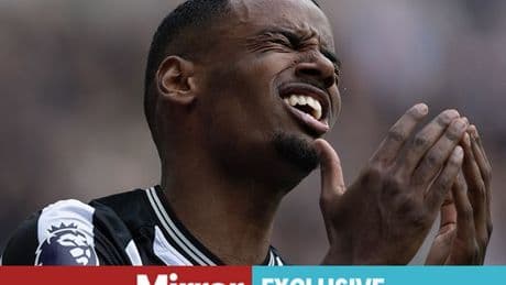 Alexander Isak told reality of Liverpool situation as Arne Slot gets two transfer instructions