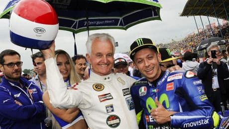 Valentino Rossi in extremis gestrikt voor hoofdrol in film over TT Assen: ’Sfeer als in een voetbalstadion’