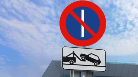 Adiós a estas señales de tráfico: a partir de hoy empiezan a desaparecer de las calles y carreteras españolas