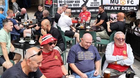 Finale der Europa League: Die Briten strömen zum „Clownico“