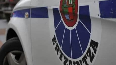 Detenidos dos hombres por agredir sexualmente a una mujer que dormía en un pabellón