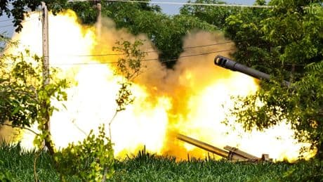 Secondo giorno di combattimenti tra Thailandia e Cambogia, 15 morti e 58mila sfollati