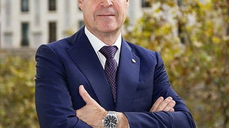 El empresario familiar que da sombra al museo Picasso de Málaga y al hotel Palace de Barcelona