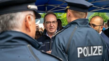 Migration: Dobrindt unter Druck – die wichtigsten Antworten zum Asylurteil