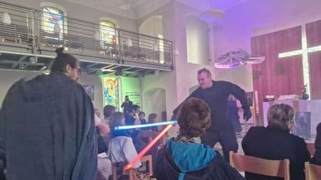 Kirchen: "Star Wars"-Gottesdienst in Bensberg abgehalten
