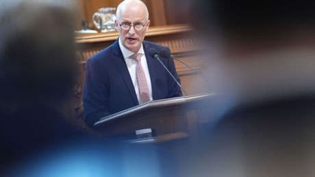 Gewalttat im Hauptbahnhof: Tschentscher erschüttert über Messerangriff in Hamburg