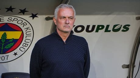 Jose Mourinho derbi galibiyetine hasret kaldı
