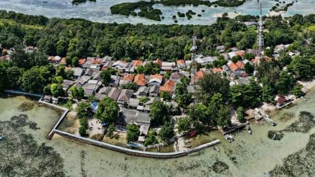 Les habitants de l'île indonésienne de Pari en procès climatique contre le cimentier Holcim