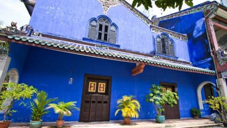 I spent 4 nights at The Blue Mansion. Staying in the famous museum was incredible, but I wouldn't do it again.