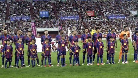 Flick revoluciona el once del Barça en Seúl