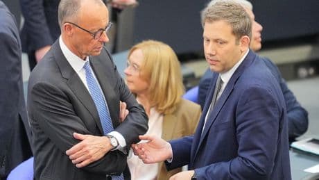 Presseschau: So blicken ausländische Medien auf die Merz-Wahl