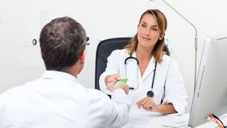 Déserts médicaux : comment va fonctionner l’envoi de médecins généralistes en renfort ?