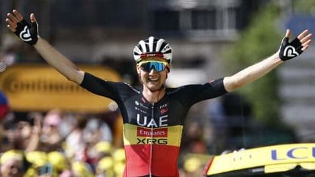 Tour de France 2025, Pogacar da capitano a Carcassonne fa vincere Wellens