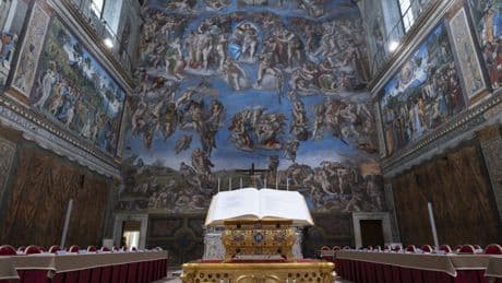 Il Conclave in diretta, oggi quattro votazioni: cosa succede dentro alla Cappella Sistina