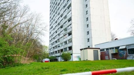 Nach Tod von 15-Jährigem in Hamburg sind fünf junge Männer in Haft