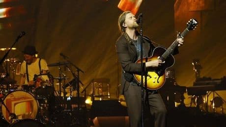El folk pop luminoso y sensible de The Lumineers brilla en su regreso a Bilbao