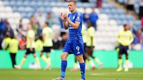 Jamie Vardy scores 199th Leicester goal in win over sorry Southampton