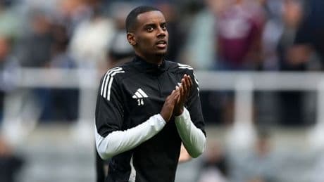 Liverpool transfer news: Reds confirm Arsenal hijack as Alexander Isak message sent