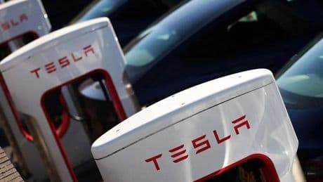 Tesla sigue cayendo y reduce sus ganancias un 16% hasta los 995 millones