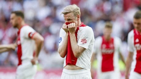 Kampioensstress slaat toe bij Ajax: 'Je voelt het in de hele stad, was pijnlijke dag'