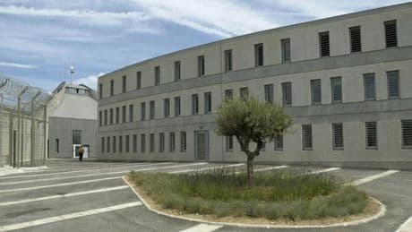 Var: la police retrouve dans la cellule d'un détenu en semi-liberté des objets provenant de cambriolages