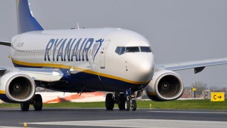 Ryanair, más líder que nunca en los aeropuertos españoles pese a su pulso con el Gobierno y Aena