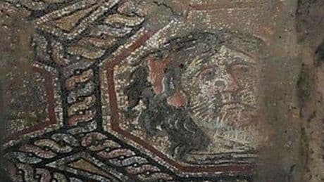 İznik'te büyük keşif! Roma dönemine ait mozaik ve mezarlar bulundu