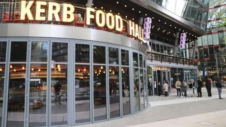 „Kerb“ am Potsdamer Platz: Das bietet die neue Food Hall