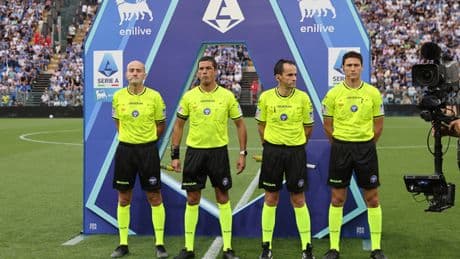 Como-Lazio, Var annulla il gol di Castellanos: prima spiegazione dell'arbitro (Manganiello) a tutto lo stadio