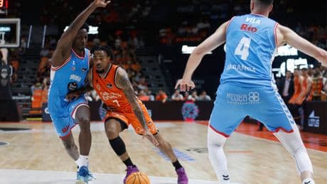 El Valencia Basket acaba segundo tras apalizar al Río Breogán y aprovechar el tropiezo de La Laguna