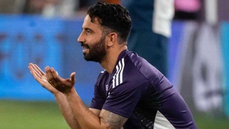 Man Utd rule out new striker transfer due to enormous financial demands