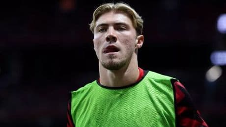 Man Utd transfer news: Rasmus Hojlund set for exit as Red Devils in midfielder talks