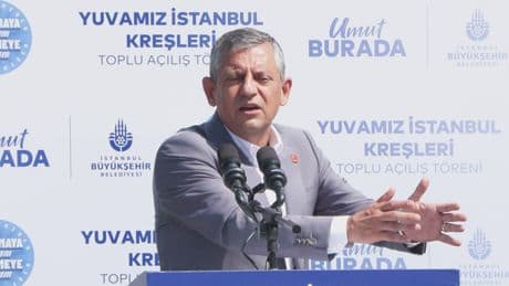 Özgür Özel: CHP'lilerin seçtiği seçilmiş İl Başkanı Özgür Çelik'tir