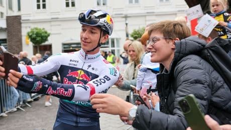 Florian Lipowitz bei der Deutschland Tour: Sie kommen, um ihn Wasser tragen zu sehen