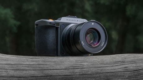 Hasselblad’s new medium format flagship comes with end-to-end HDR