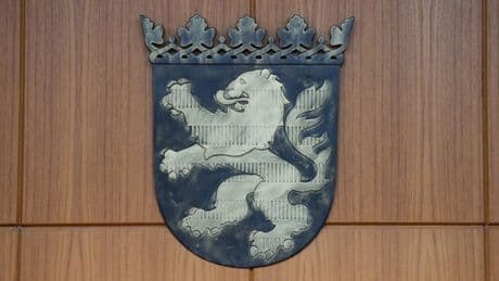 Prozess in Frankfurt: Vier Männer wegen Bandendiebstahls vor Gericht