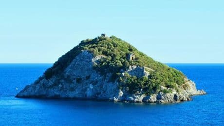La lettera di un turista al Secolo XIX dopo un bagno a Spotorno: “Ci hanno fatto sentire sgraditi”