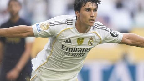 Real Madrid sözleşmesini uzattı!