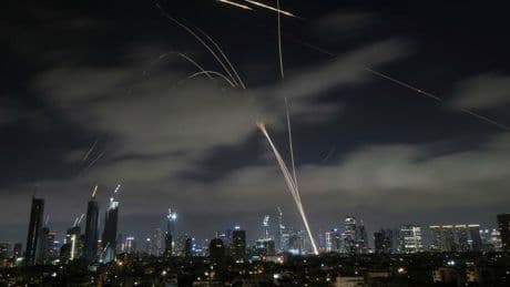 Iron Dome: Wie sich Israel vor Angriffen aus der Luft schützt