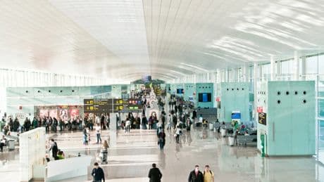 El Gobierno y ERC abordan la cogobernanza del Aeropuerto de El Prat