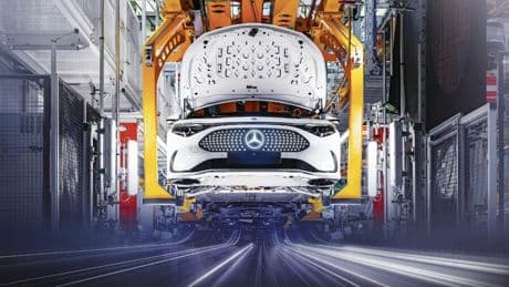 Autoindustrie: Gewinn bei Mercedes bricht um mehr als die Hälfte ein