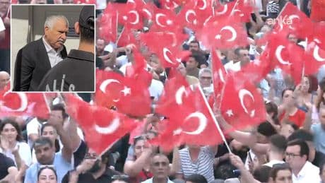 Zeydan Karalar’a destek için oturma eylemi başlatıldı: 'Zeydan Başkan yalnız değildir'