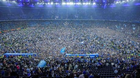 Etliche Schwerverletzte überschatten die Aufstiegsfeier des HSV