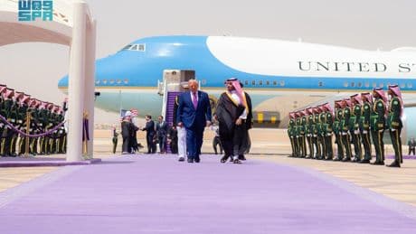 Dans le Golfe, Trump mélange diplomatie et affaires de familles